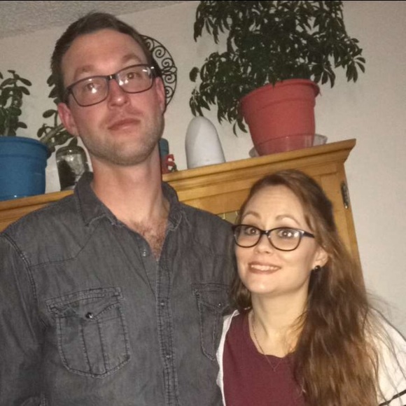 Meet your Posher, Stephanie - Picture 1 of 1